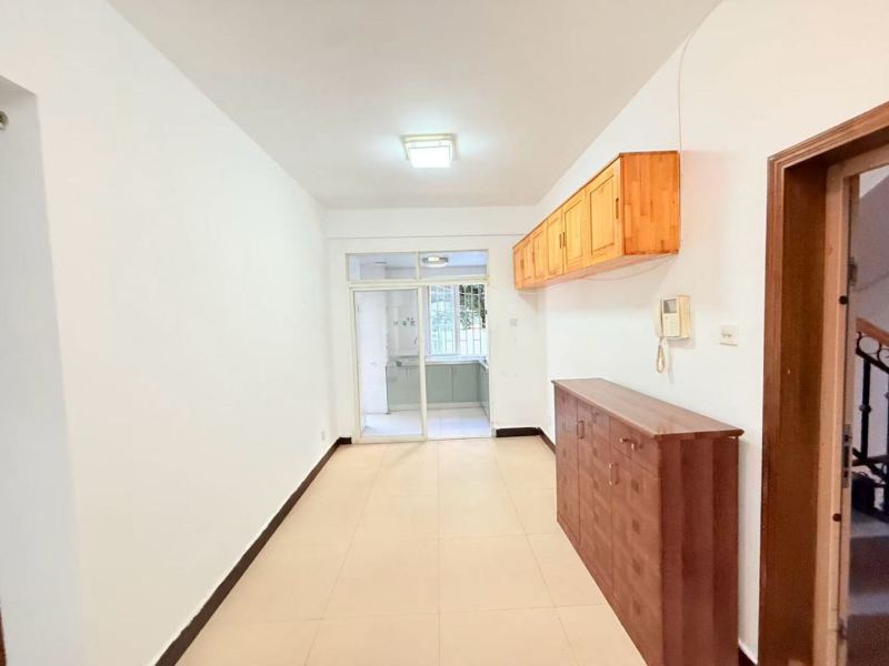 3室2廳2陽臺 龍溪花園餐廳