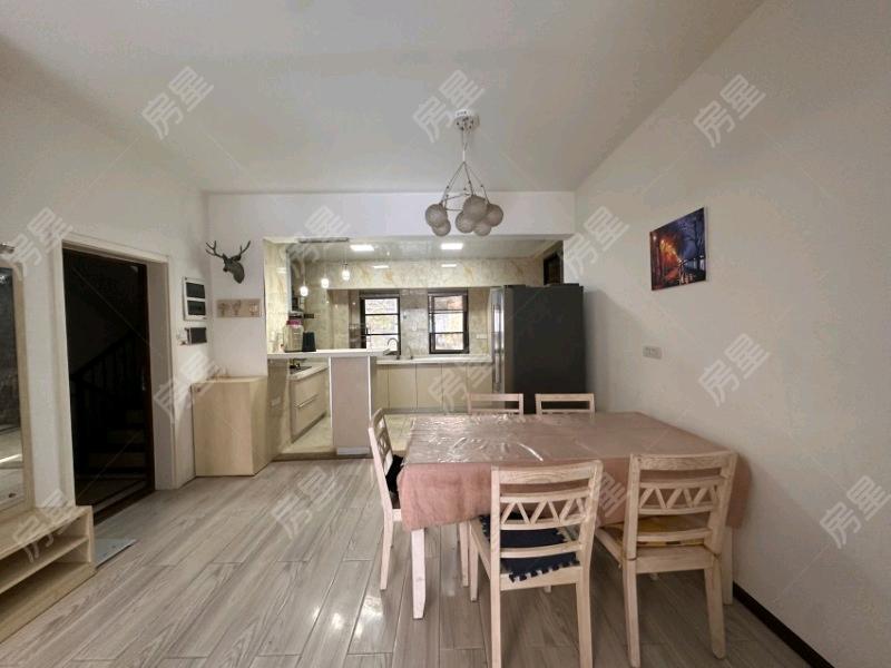 3室2廳2陽(yáng)臺(tái) 銀海白沙郡餐廳