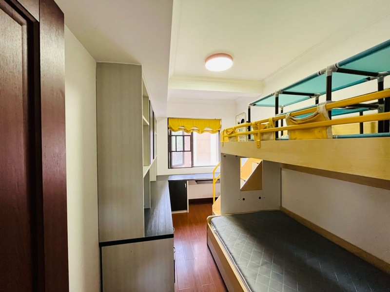 3室2廳1陽臺 金地悅天下一期臥室