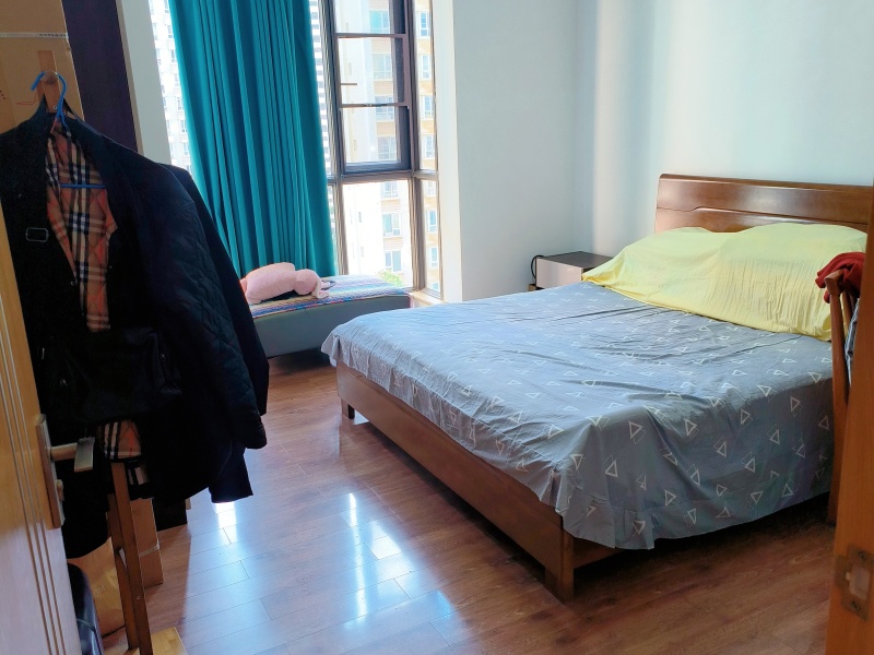 4室2廳2陽臺 和諧世紀(jì)臥室