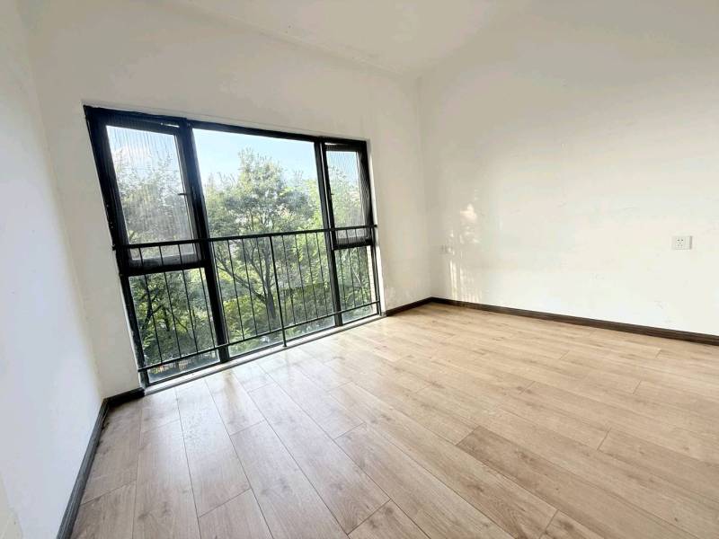 2室2廳2陽(yáng)臺(tái) 滇池衛(wèi)城錦尚臥室