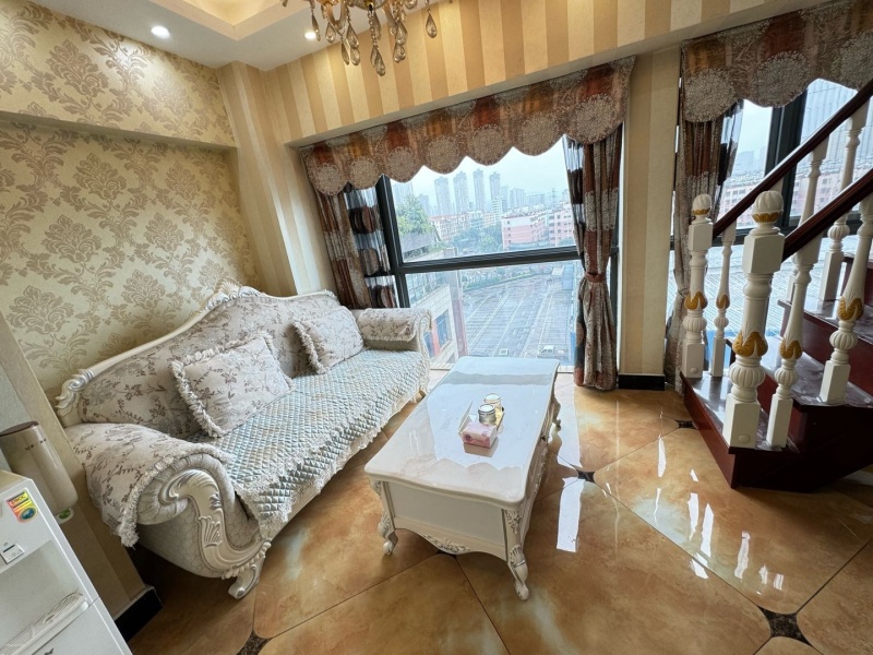 2室2廳1陽臺(tái) 欣都龍城公寓客廳