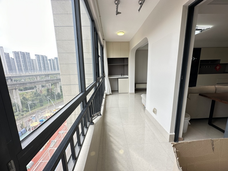 3室1廳1陽臺 大華公園天下時光園陽臺