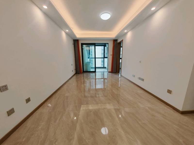 3室2廳2陽(yáng)臺(tái) 俊發(fā)龍泉俊園A2地塊客廳