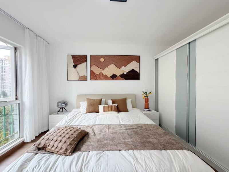 4室2廳2陽臺 世紀城玉春苑臥室