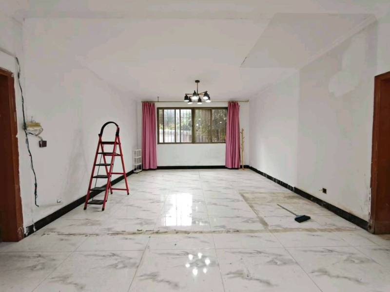 3室2廳1陽(yáng)臺(tái) 省化工研究院宿舍（東風(fēng)東路120號(hào)、東風(fēng)東路122號(hào)）客廳