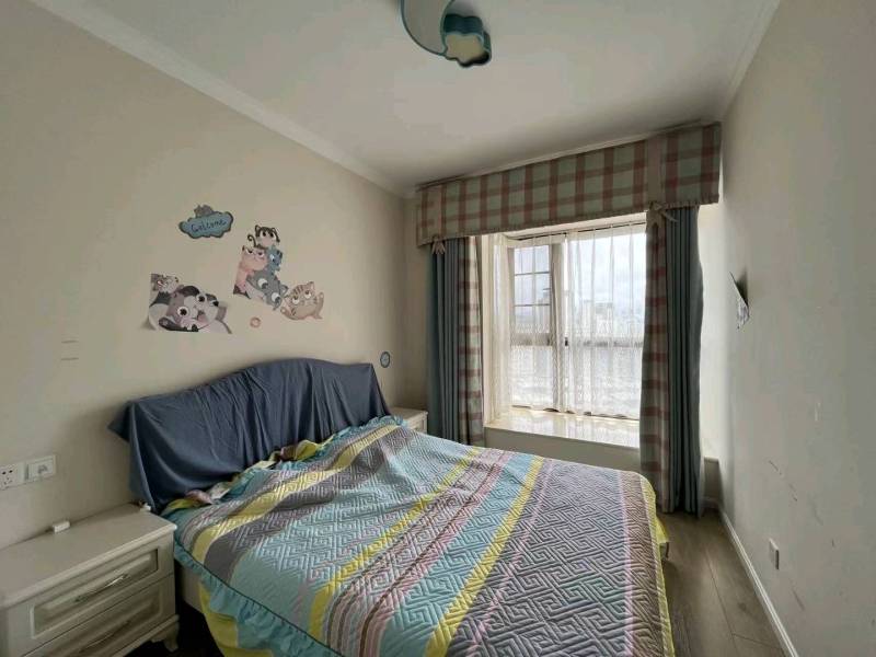 4室2廳3陽(yáng)臺(tái) 俊發(fā)盛唐城星河郡（一期）臥室