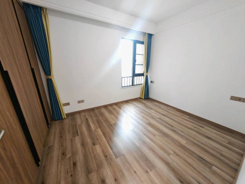 3室2廳2陽(yáng)臺(tái) 俊發(fā)龍泉俊園A2地塊臥室