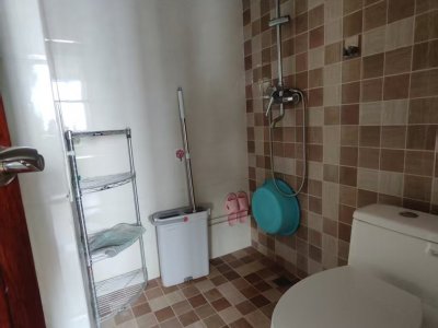 1室1廳1陽(yáng)臺(tái) 中房路易公元衛(wèi)生間