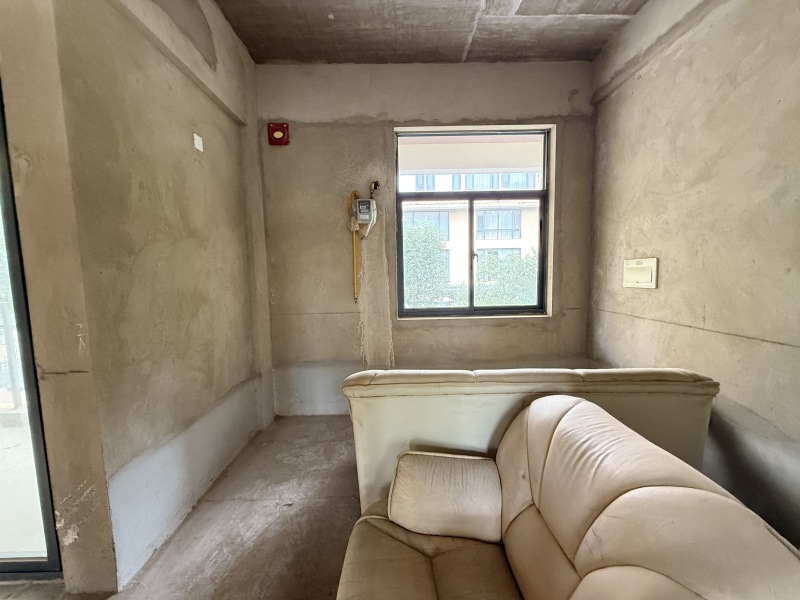 5室2廳3陽臺(tái) 山水潤(rùn)城別墅廚房