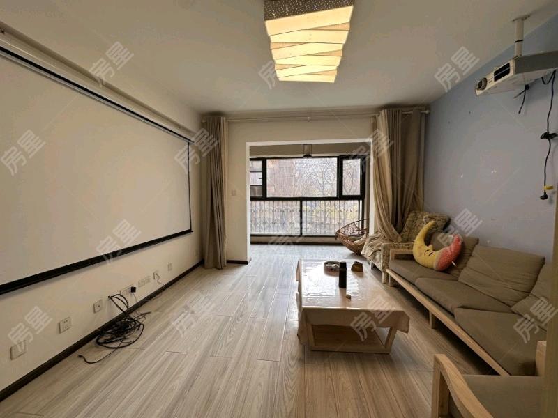 3室2廳2陽(yáng)臺(tái) 銀海白沙郡客廳