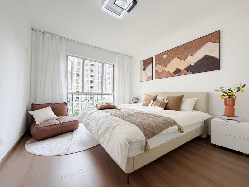 4室2廳2陽臺 世紀城玉春苑臥室