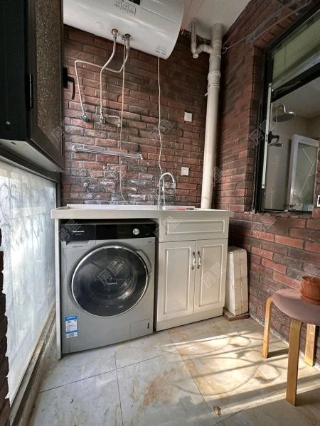 3室2廳2陽(yáng)臺(tái) 銀海白沙郡陽(yáng)臺(tái)