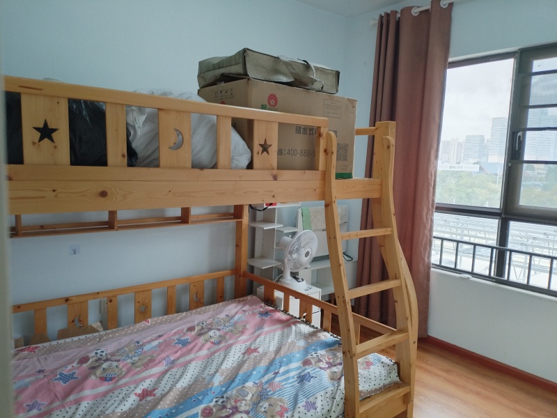 3室2廳2陽臺 金科陽光里臥室