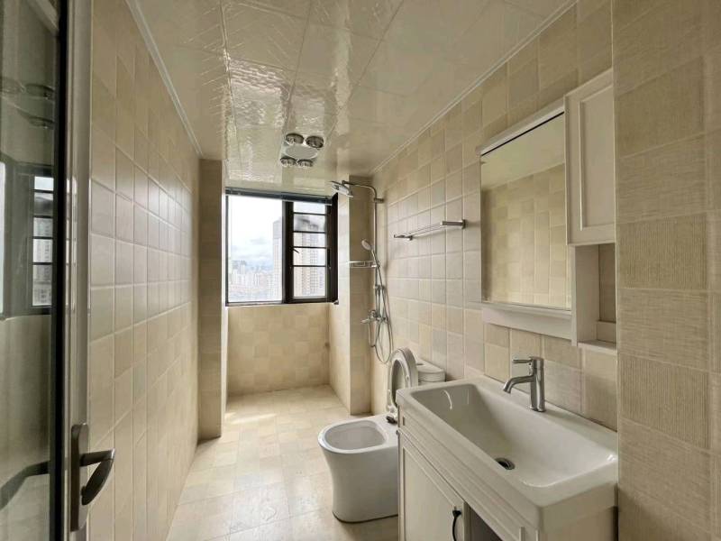 4室2廳3陽(yáng)臺(tái) 俊發(fā)盛唐城星河郡（一期）衛(wèi)生間