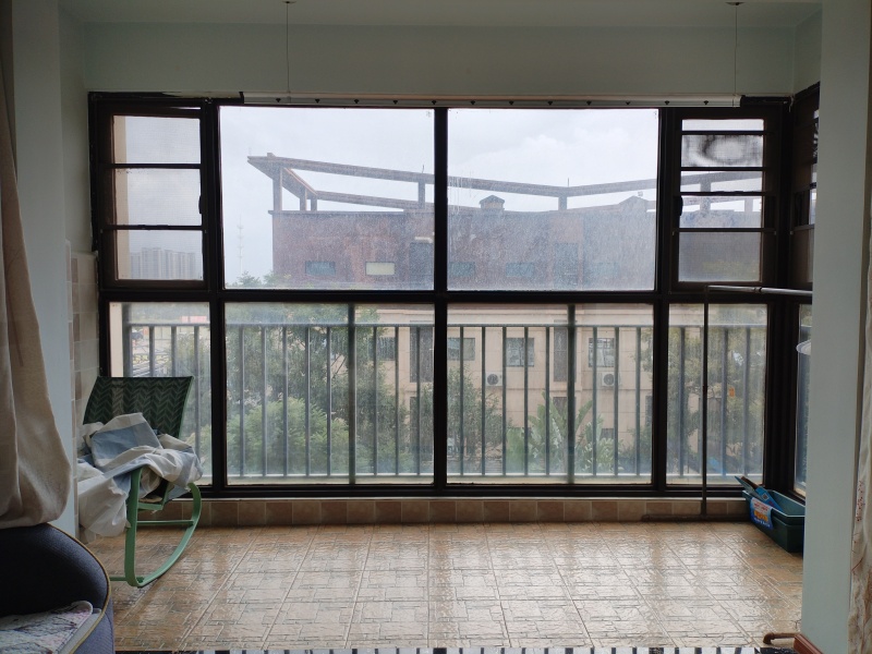 3室2廳2陽臺 金科陽光里陽臺