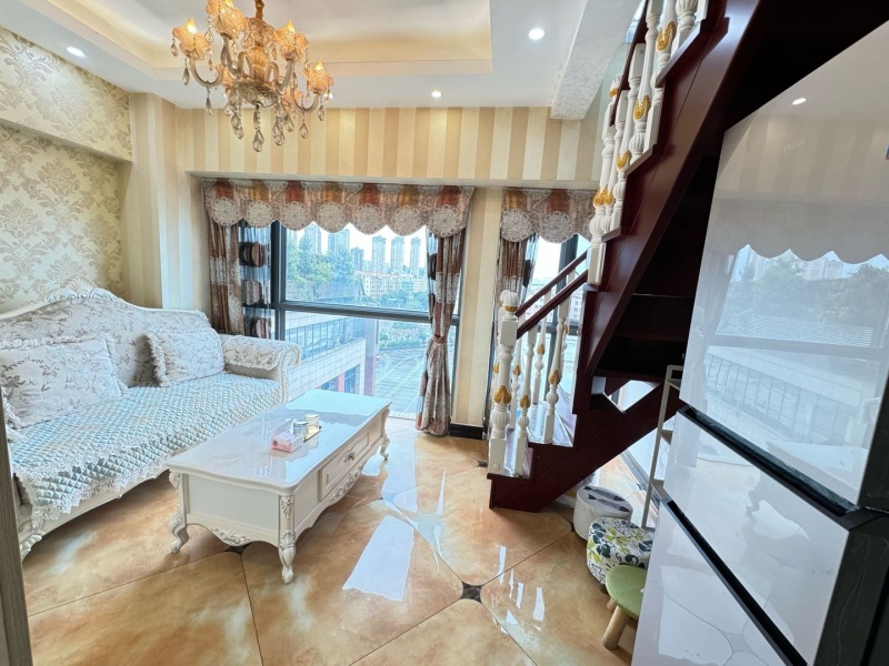 2室2廳1陽臺(tái) 欣都龍城公寓客廳