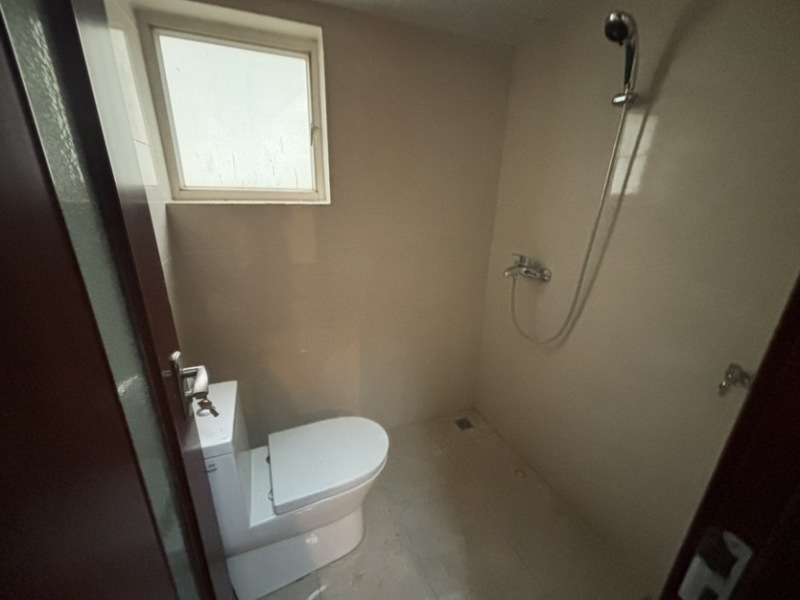 11室1廳1陽臺(tái) 華龍人家衛(wèi)生間