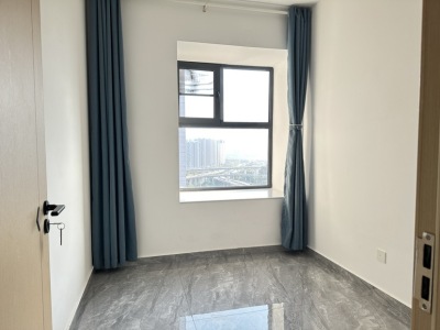 3室1廳1陽臺 大華公園天下東湖苑