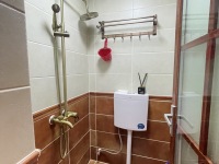 3室2廳2陽(yáng)臺(tái) 昆明銑床廠衛(wèi)生間