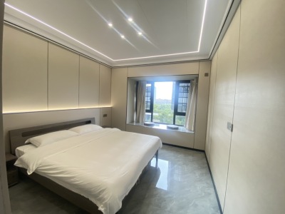 4室2廳2陽臺(tái) 昆明融創(chuàng)文旅城花語灣