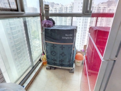 3室2廳2陽臺(tái) 翡翠灣