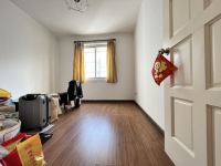 4室2廳1陽臺 船房小區(qū)臥室