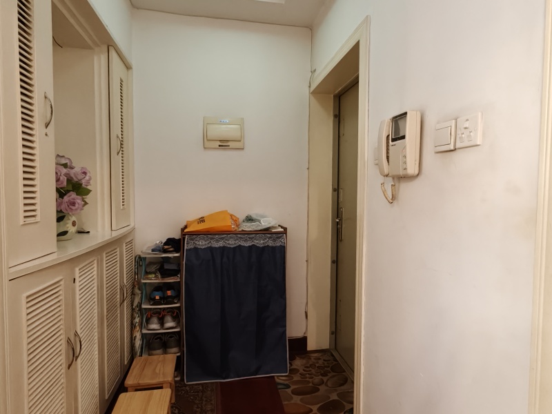 4室2廳3陽臺(tái) 百大國(guó)際花園其他