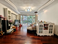 4室2廳3陽臺(tái) 百大國(guó)際花園客廳