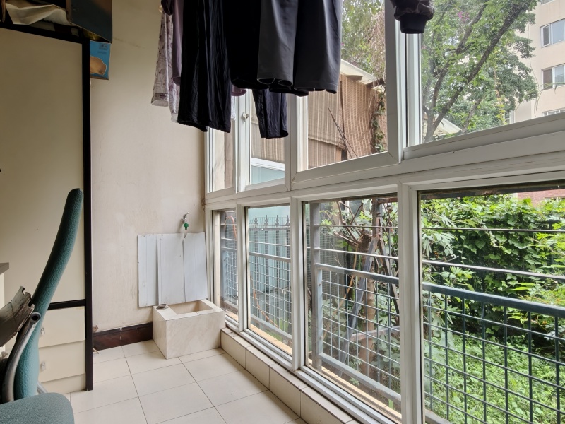 4室2廳3陽臺(tái) 百大國(guó)際花園陽臺(tái)