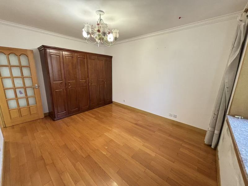 3室2廳2陽臺 云錫花園一期臥室