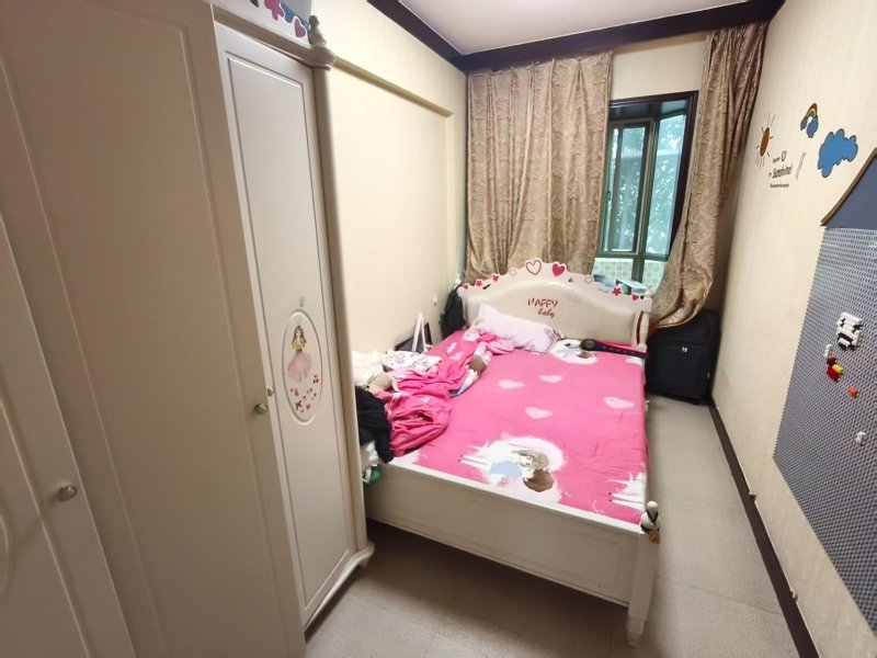 5室2廳2陽臺 北辰小區(qū)櫻花苑臥室