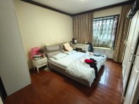 5室2廳2陽臺 北辰小區(qū)櫻花苑臥室