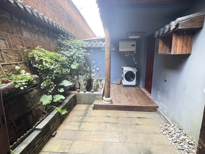 3室2廳2陽(yáng)臺(tái) 昆明銑床廠自家花園