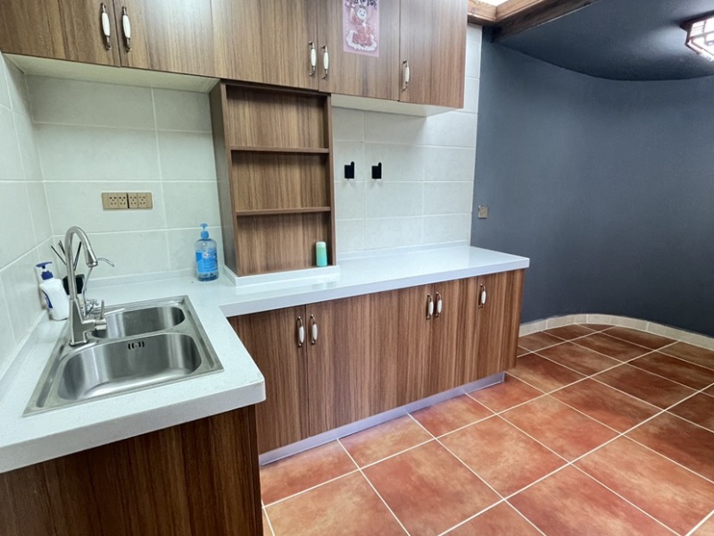 3室2廳2陽(yáng)臺(tái) 昆明銑床廠廚房