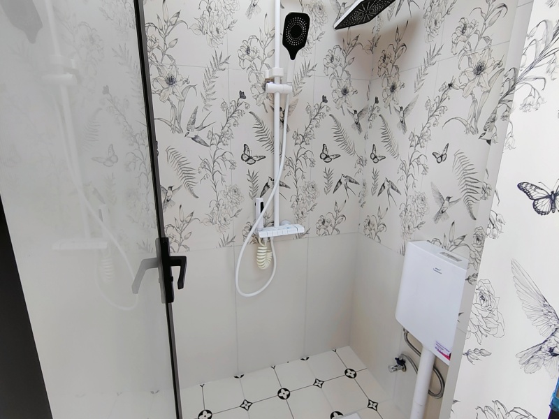 3室2廳 青年路242號(hào)衛(wèi)生間