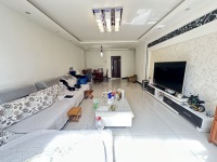 4室2廳1陽(yáng)臺(tái) 錦悅四季花園小區(qū)客廳