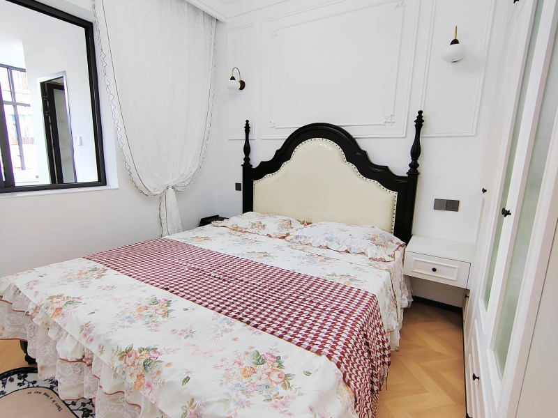 3室2廳 青年路242號(hào)臥室