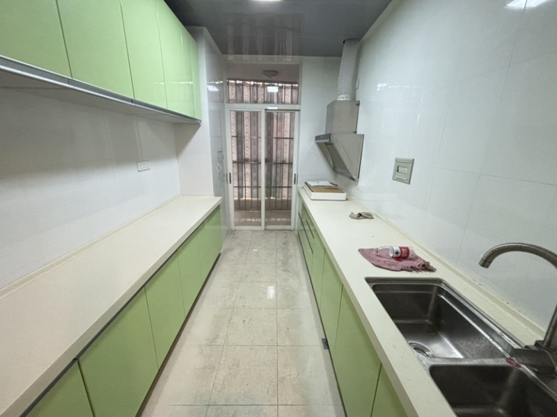 11室1廳1陽臺(tái) 華龍人家廚房