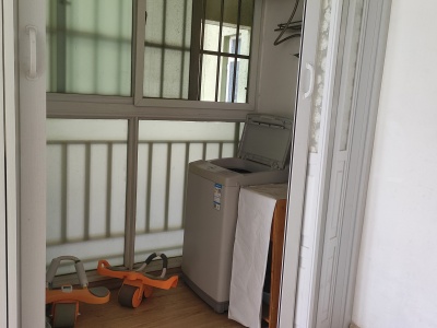 3室2廳1陽臺 創(chuàng)意馨園