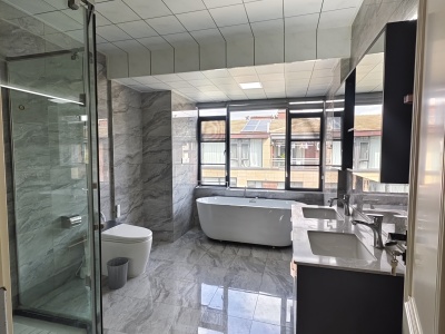 4室2廳2陽臺 招商海公館