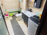 3室2廳2陽臺 月牙塘小區(qū)衛(wèi)生間