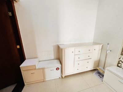 2室2廳1陽臺 省人大住宅小區(qū)