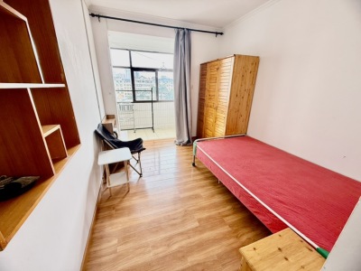 1室1廳1陽臺 金實小區(qū)情實園