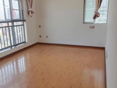 3室2廳1陽臺(tái) 共信時(shí)代廣場(chǎng)