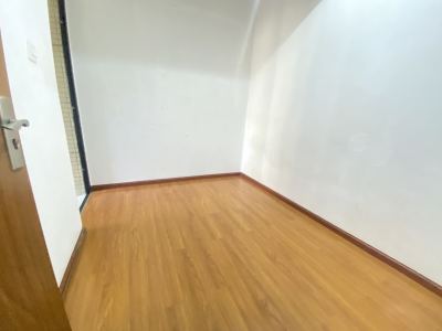 3室2廳2陽臺(tái) 濱江俊園回遷組團(tuán)