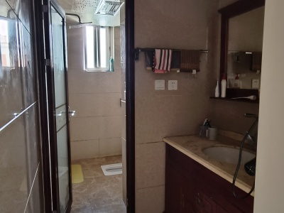 3室2廳2陽臺 東泰花園一區(qū)