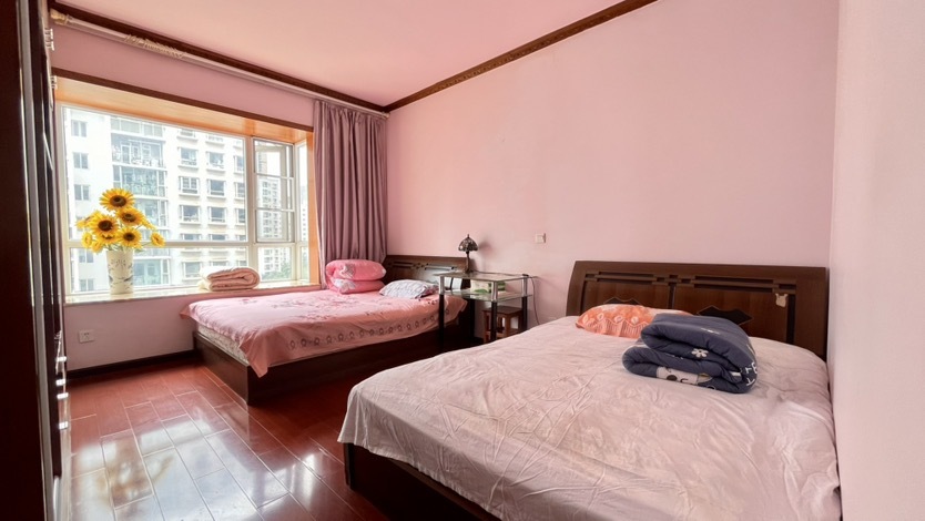 5室2廳2陽臺 云南映象C區(qū)臥室