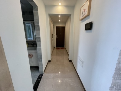 3室2廳1陽臺 保利璽樾璽公館門廳