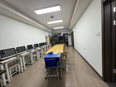 3室2廳1陽臺(tái) 萬科城凌峰上